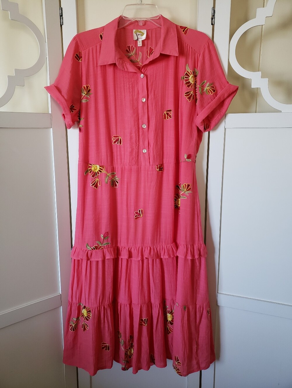 Figs And Flowers Size Large Tiered Dress With embroidered floral pattern A FLAW